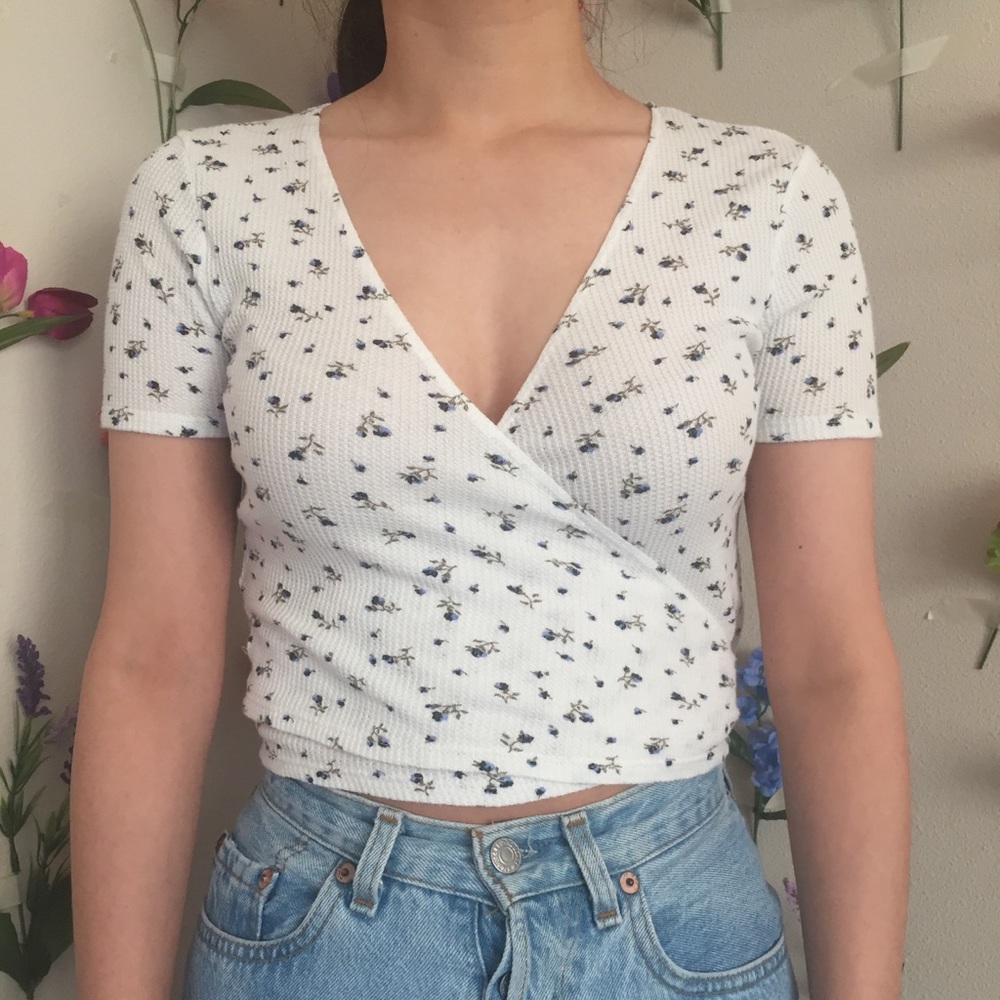 Brandy melville blue floral wrap top